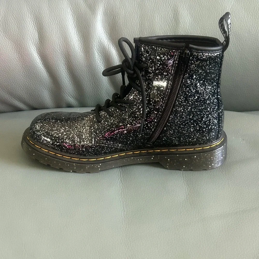 Dr.‎ Martens 1460 Delaney Black Glitter Galaxy Lace Up Side Zip Boots Kids 4